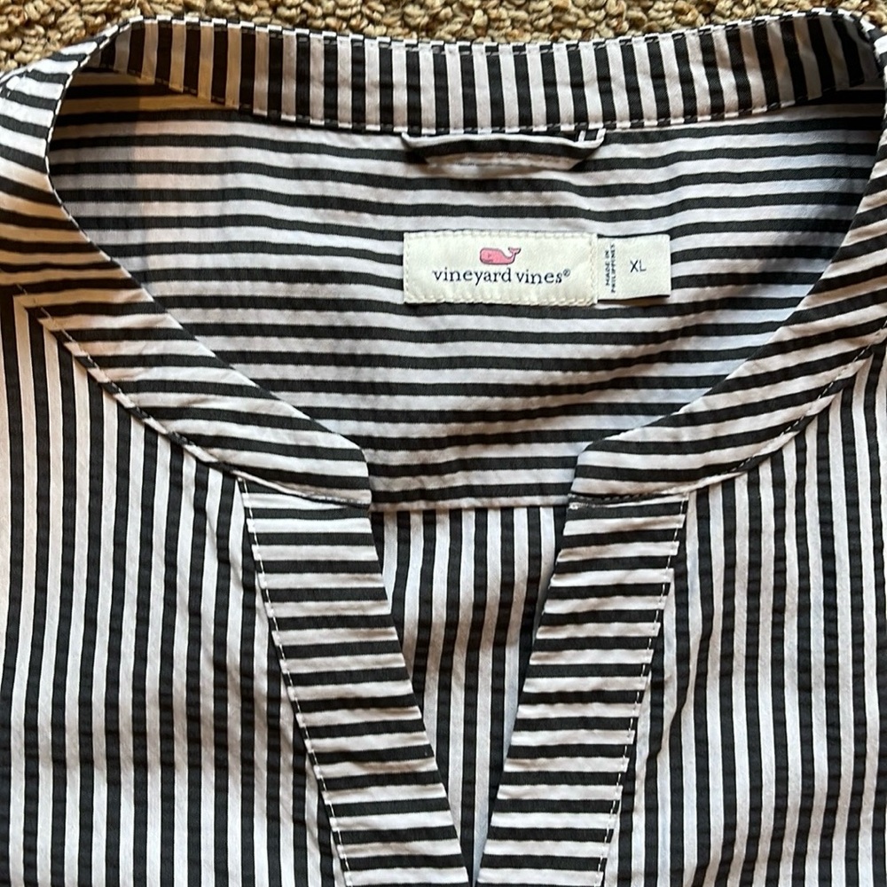 Vineyard Vines Black & White Striped Seersucker Women’s XL Tunic Blouse